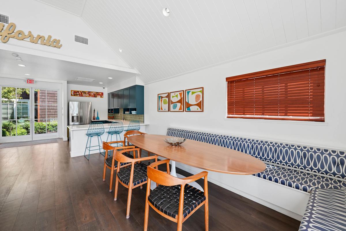 Grove Apartments clubhouse lounge - Sunnyvale, CA