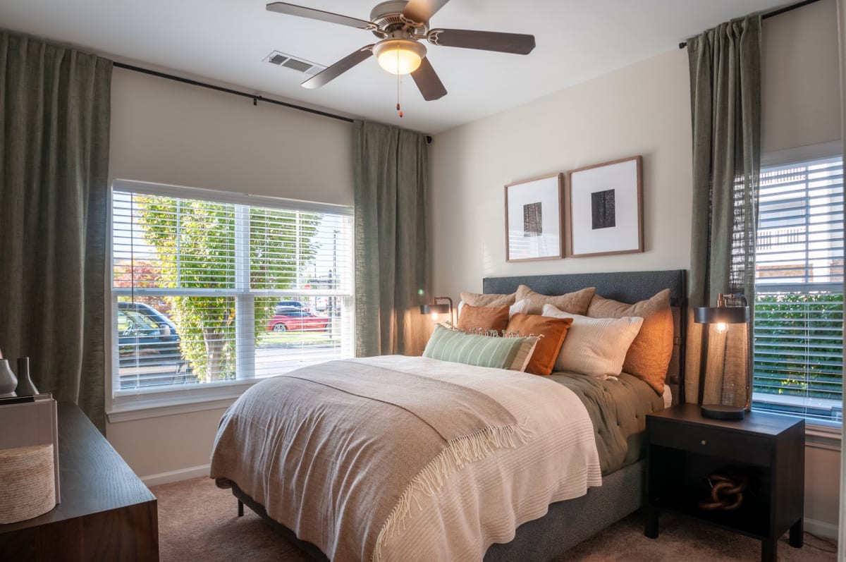 The Haven at Atwater Village apartment bedroom with ceiling fan - Malvern, PA