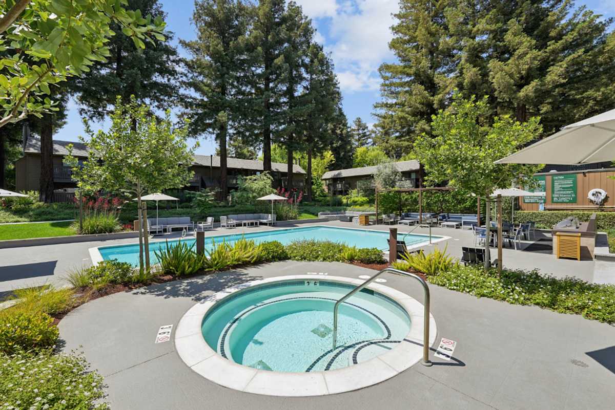 Old Orchard Apartments hot tub spa area - Santa Clara, CA