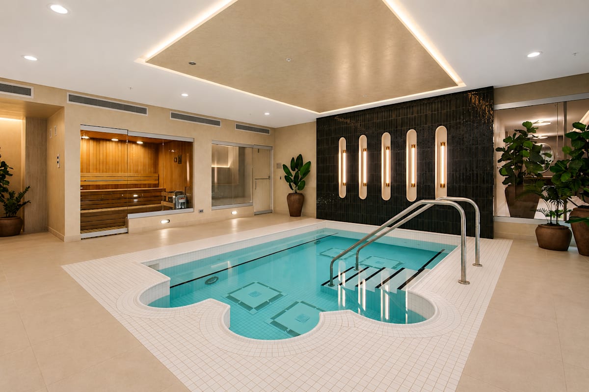 Parc Huron indoor spa area - Chicago, IL