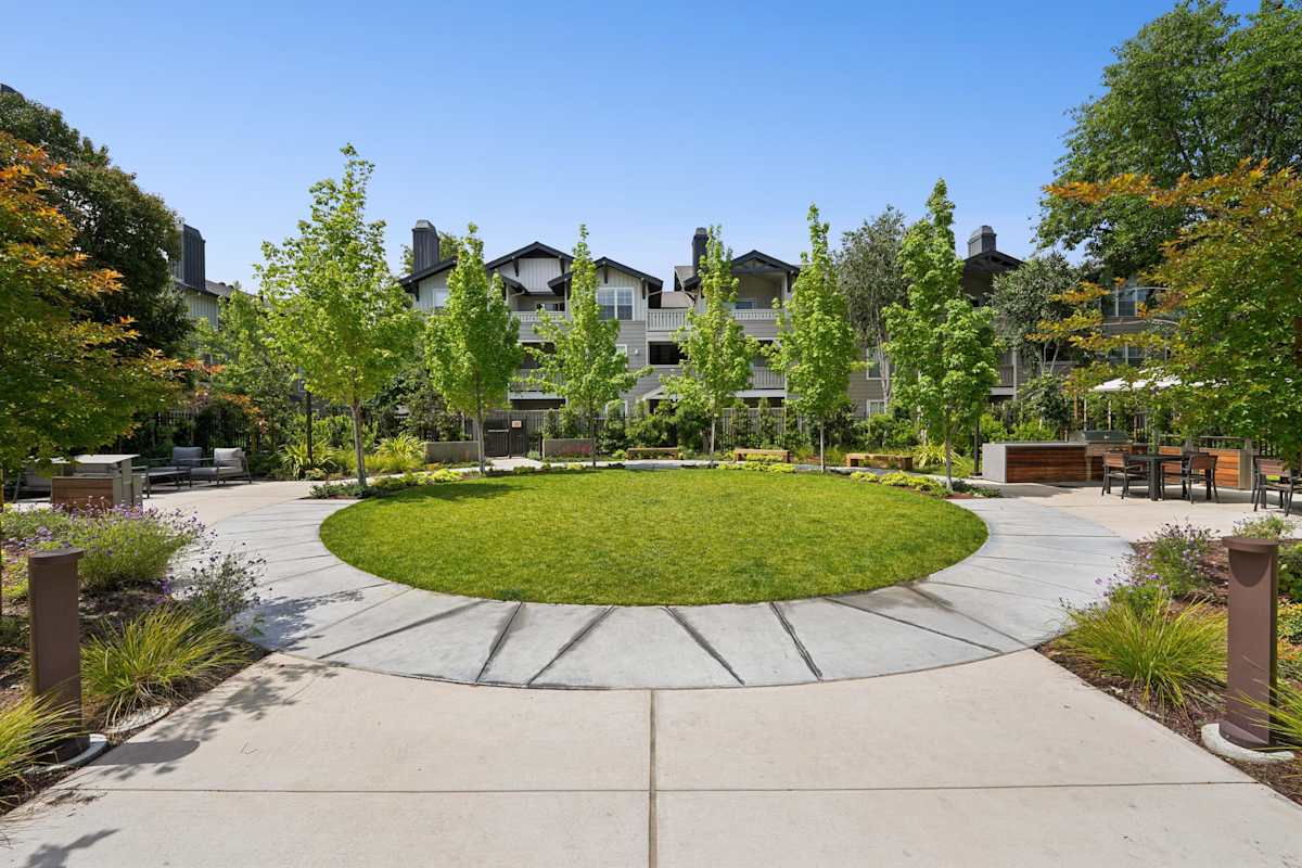 The Presidio Apartments courtyard lawn - Fremont, CA