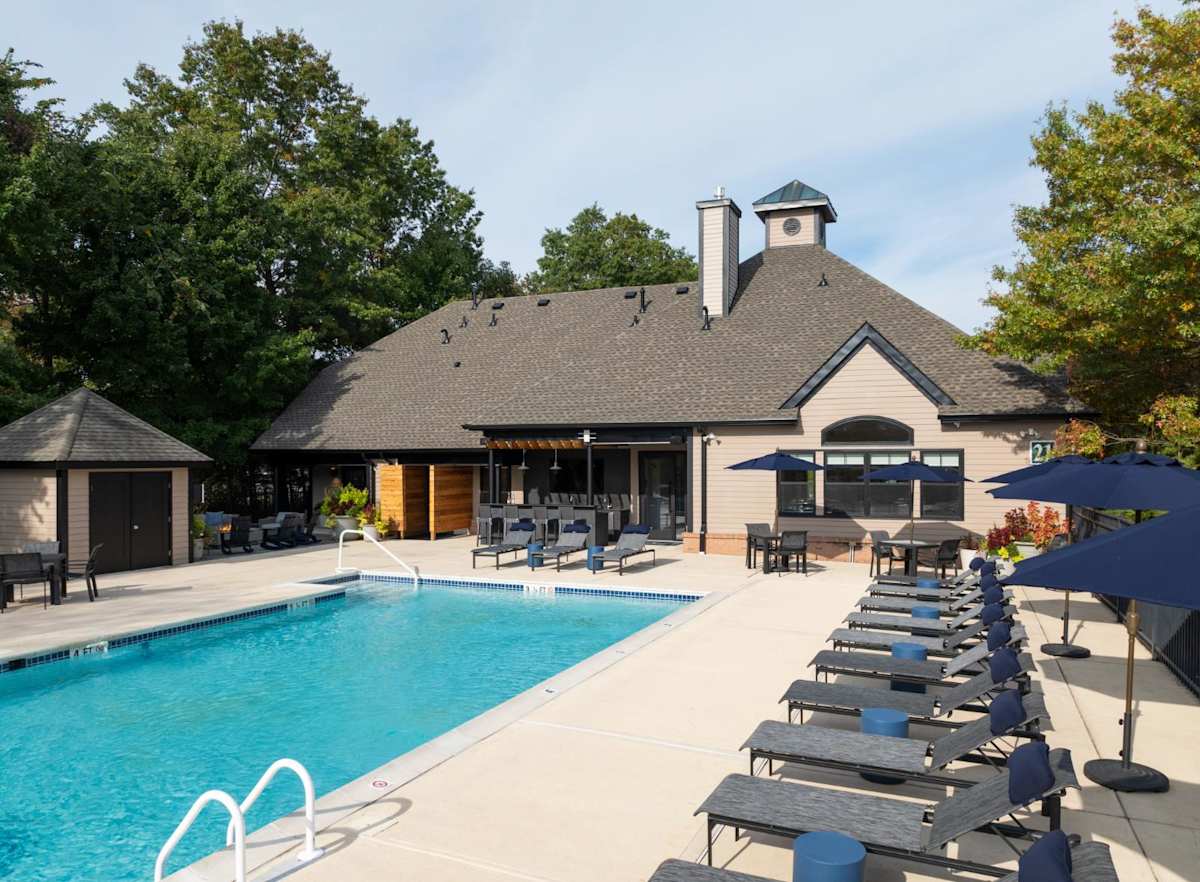 Sterling Parc at Hanover outdoor swimming pool - Cedar Knolls, NJ