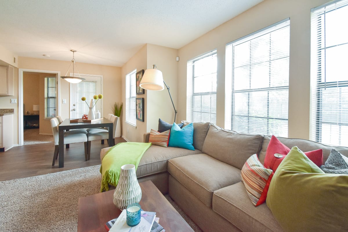 Apartments Jeffersontown KY Park Laureate Apartments