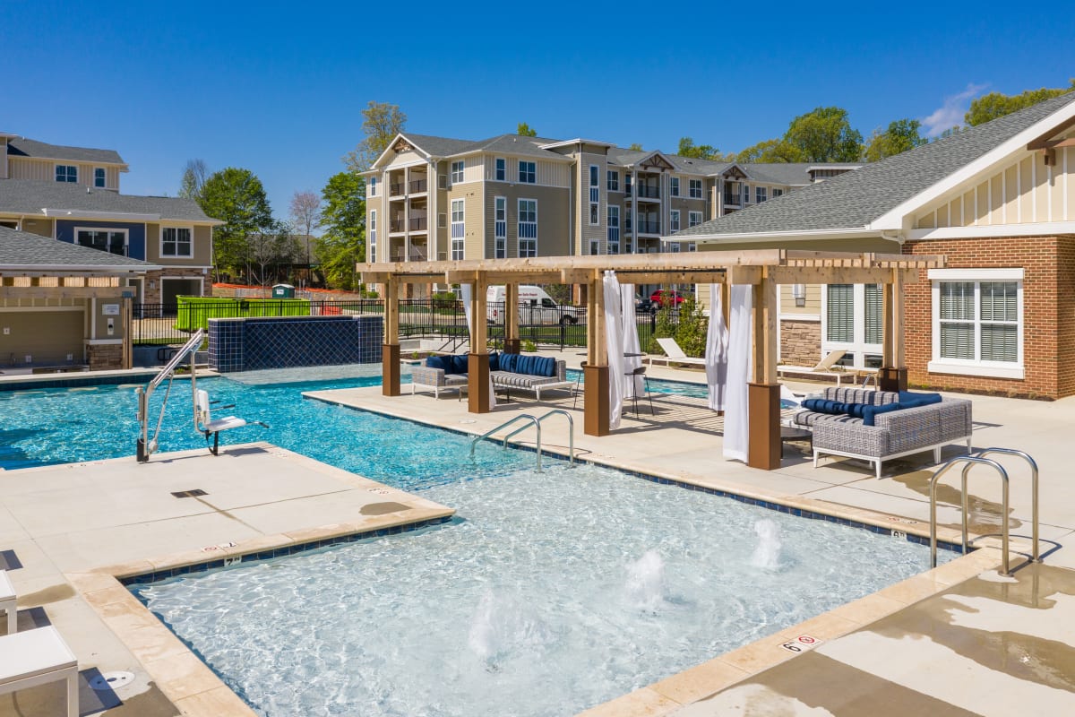 Photos and Video of The Bend Arbordale in Williamsburg, VA