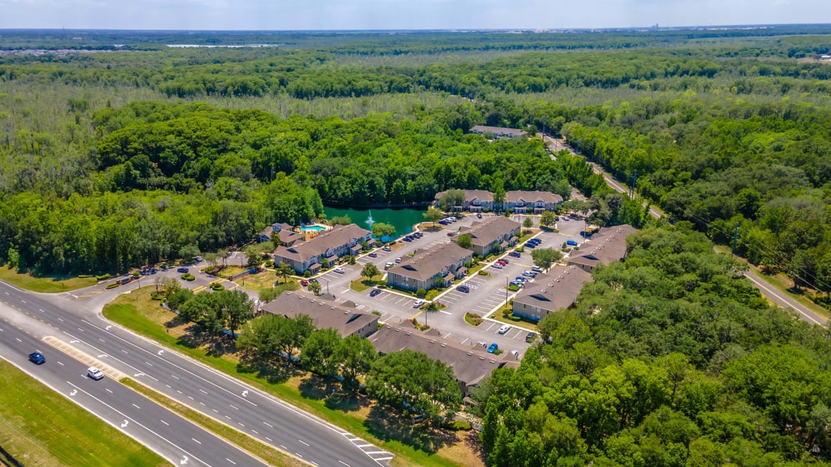 Lakeside Retreat Apartments