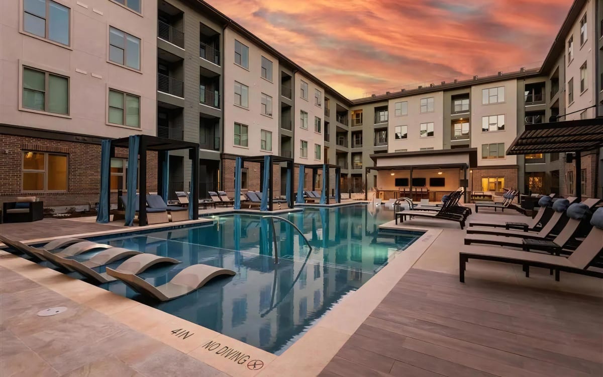 The Elm at River Park apartment photo