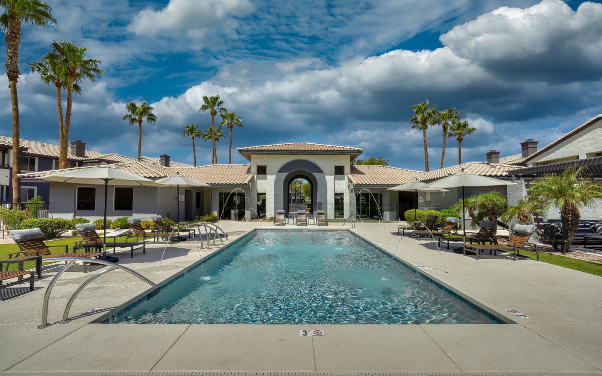 Pool and poolside area at Mountainside.
