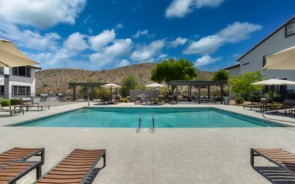 Pool and poolside area at Mountainside.