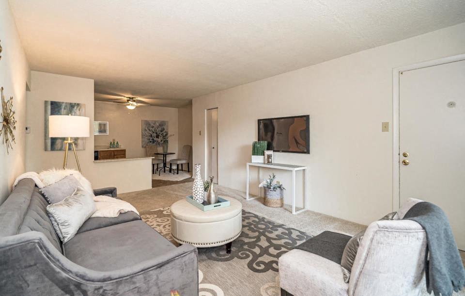 Photos and Video of Bennington Heights in Maryland Heights, MO