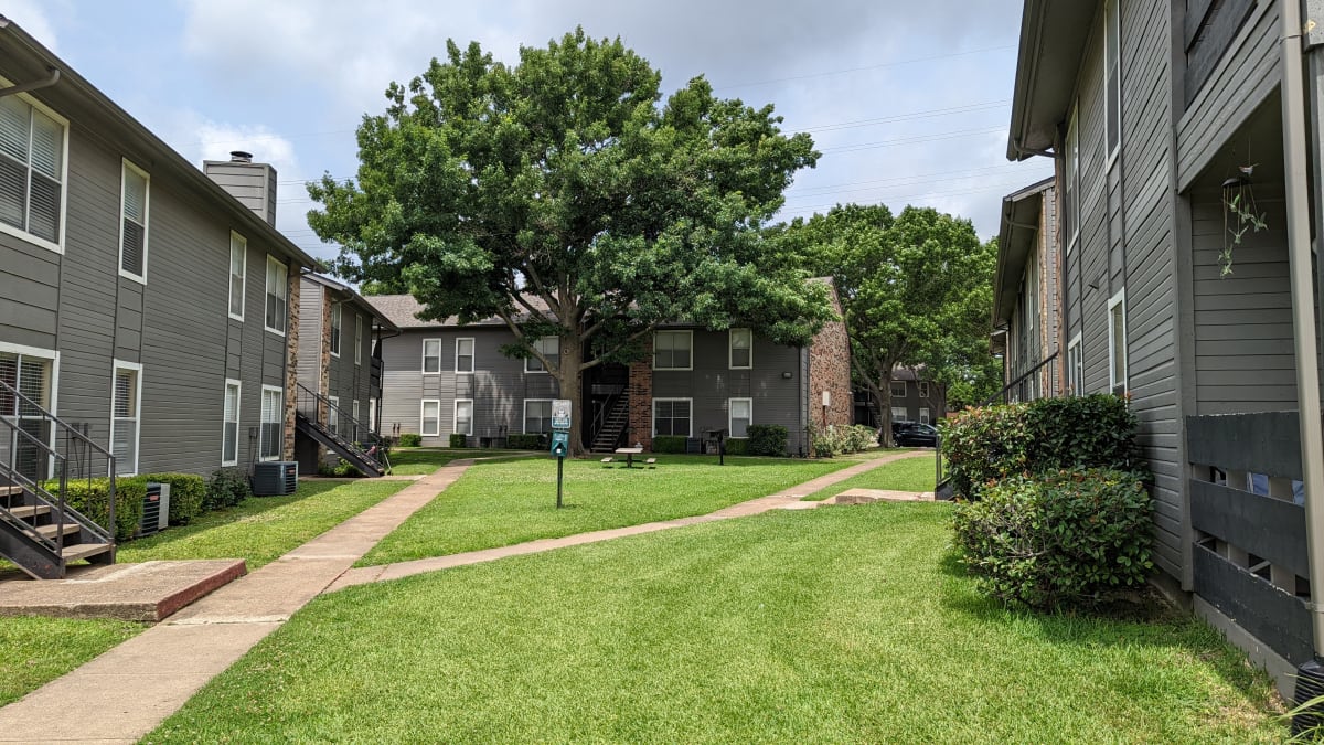 Photos and Video of Redbud Trail Apartments in McKinney, TX