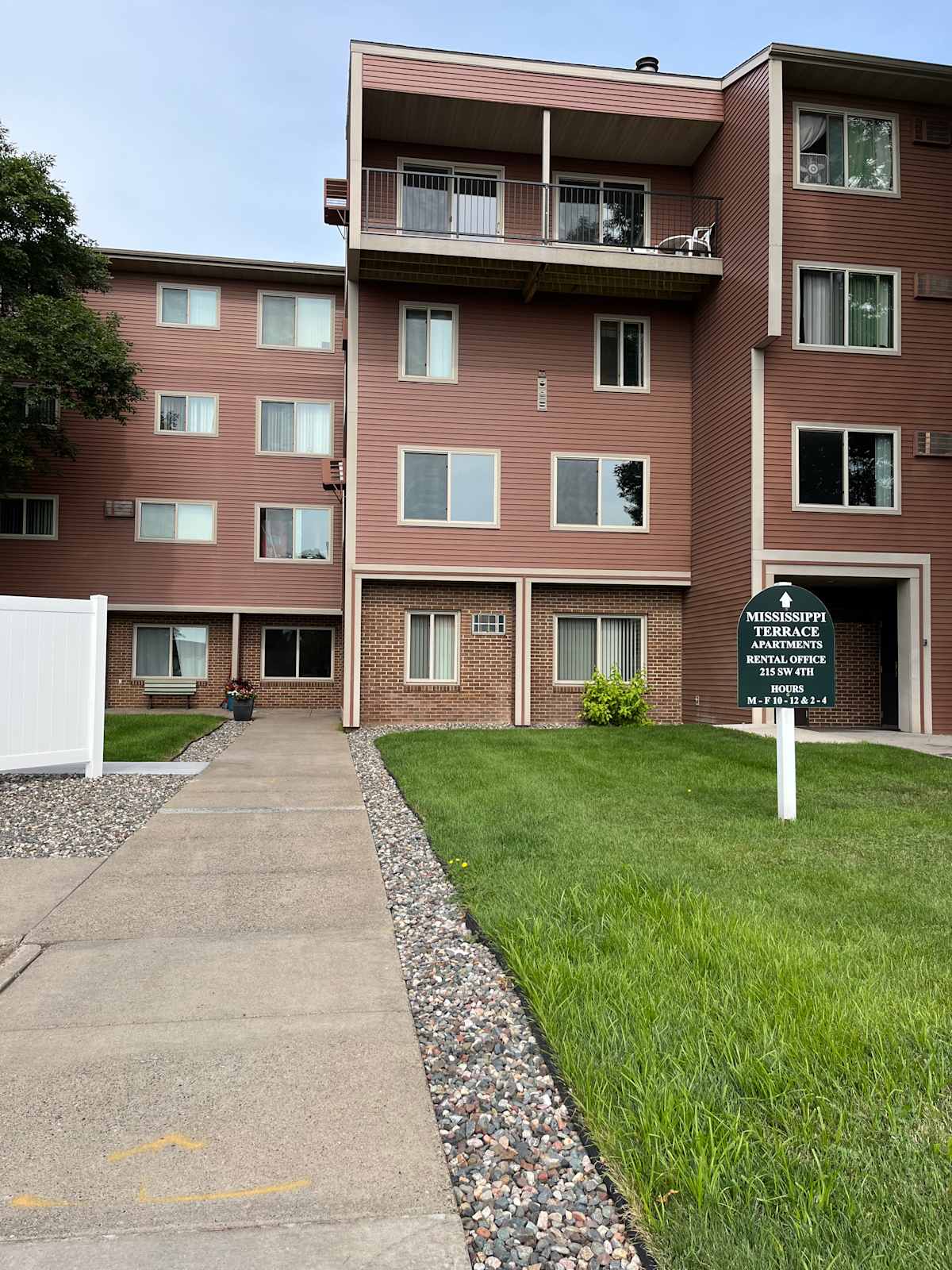 Property details for Mississippi Terrace in Brainerd, MN