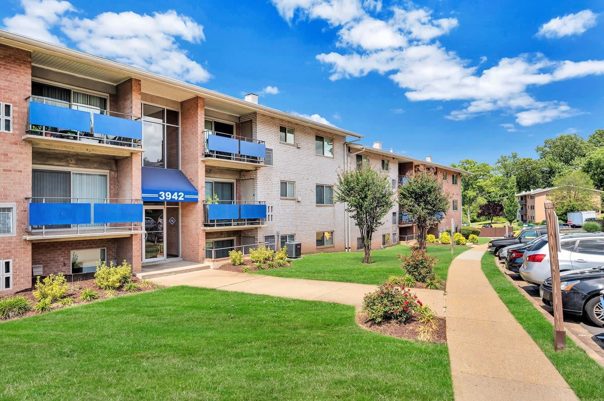 Photos and Video of Margate Manor in Fairfax, VA