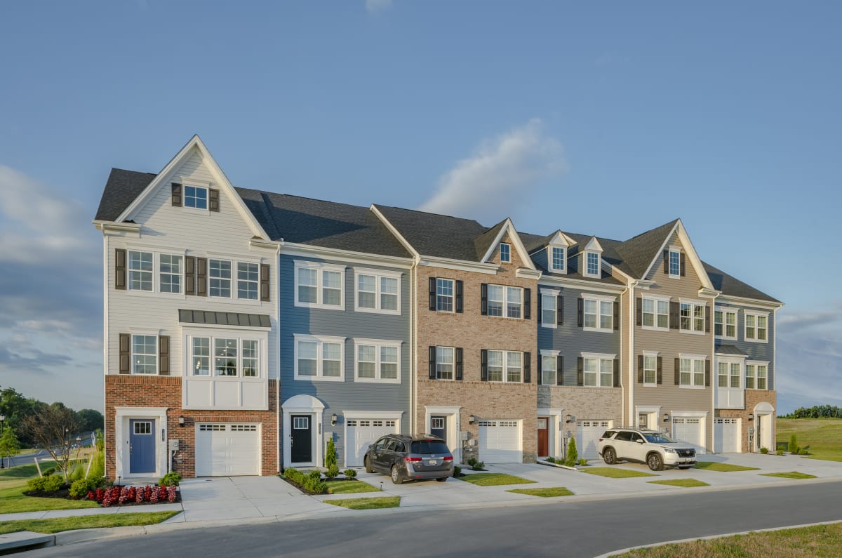 Photos and Video of EVOLV Stonehaven in White Plains, MD