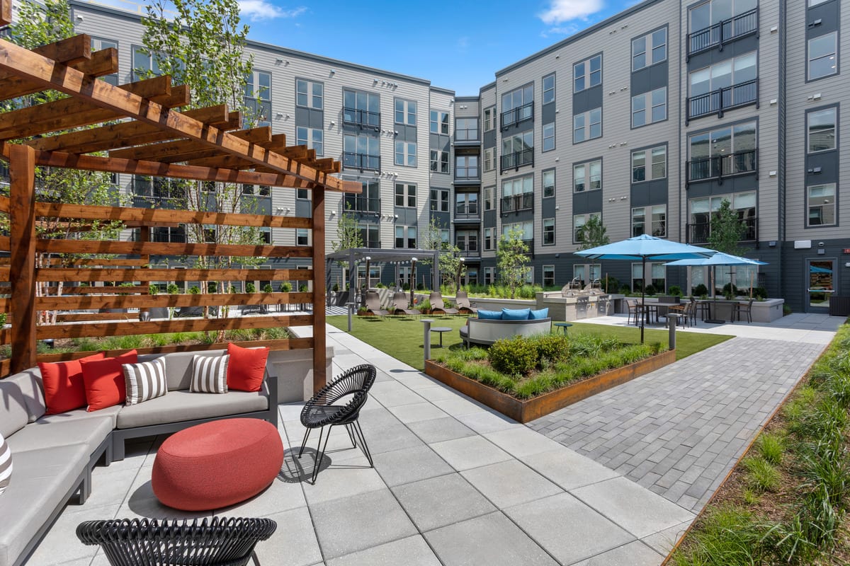 Photos and Video of Westmont Apartments in Arlington, VA