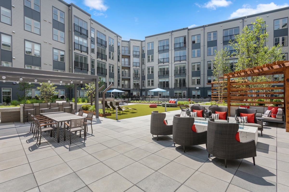 Photos and Video of Westmont Apartments in Arlington, VA