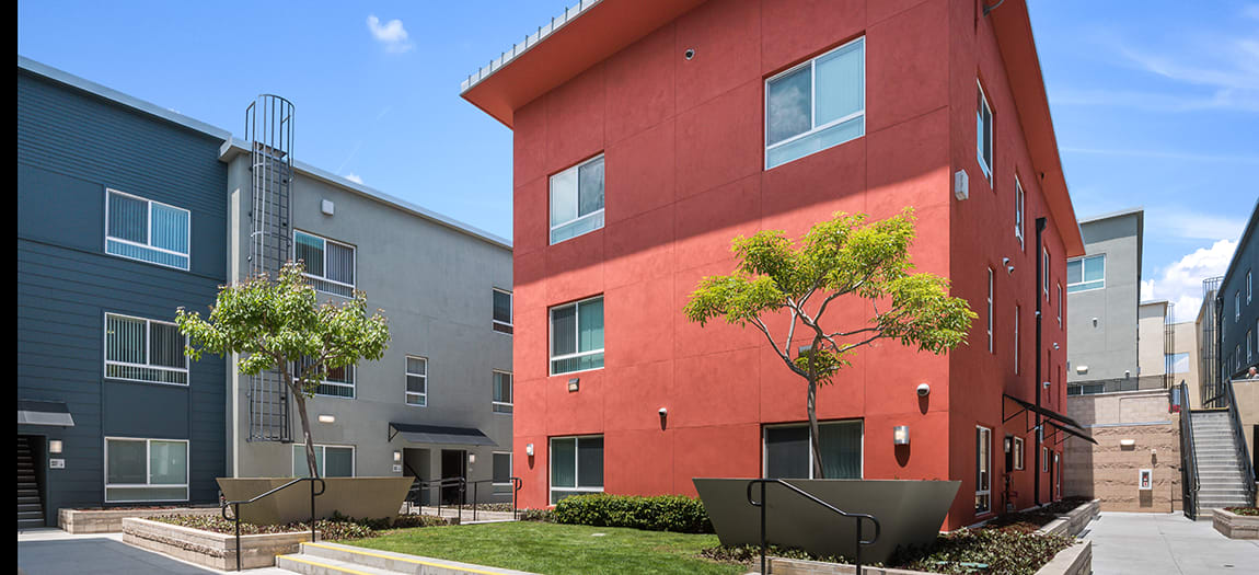 Photos and Video of MacArthur Park Apartments in Los Angeles, CA