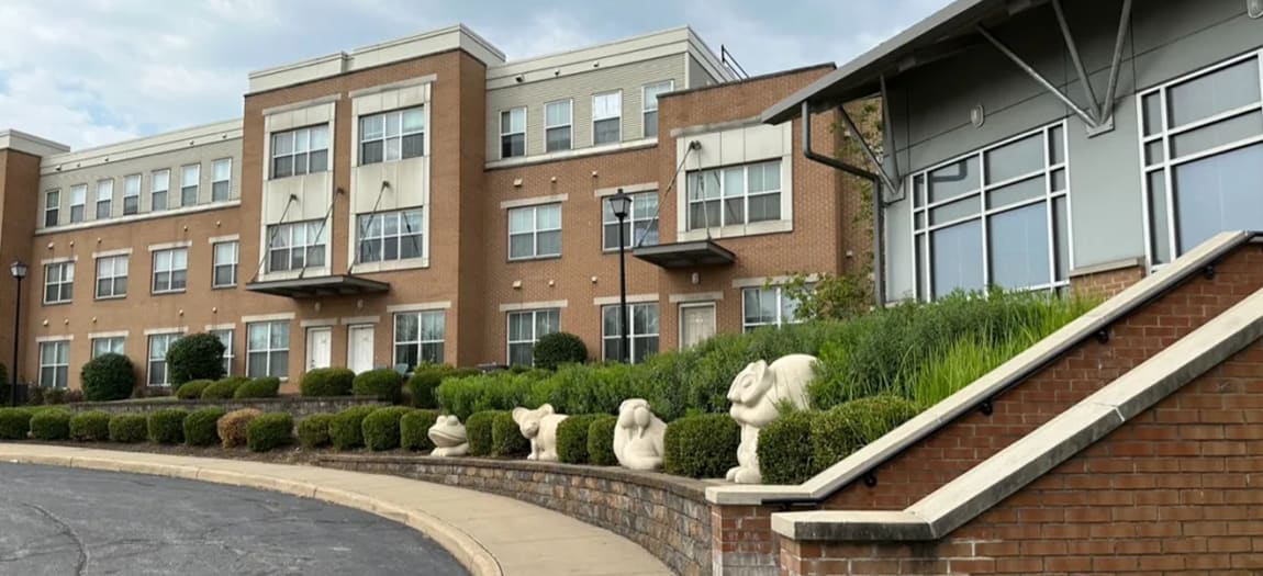 Photos and Video of Tremont Pointe Apartments in Cleveland, OH