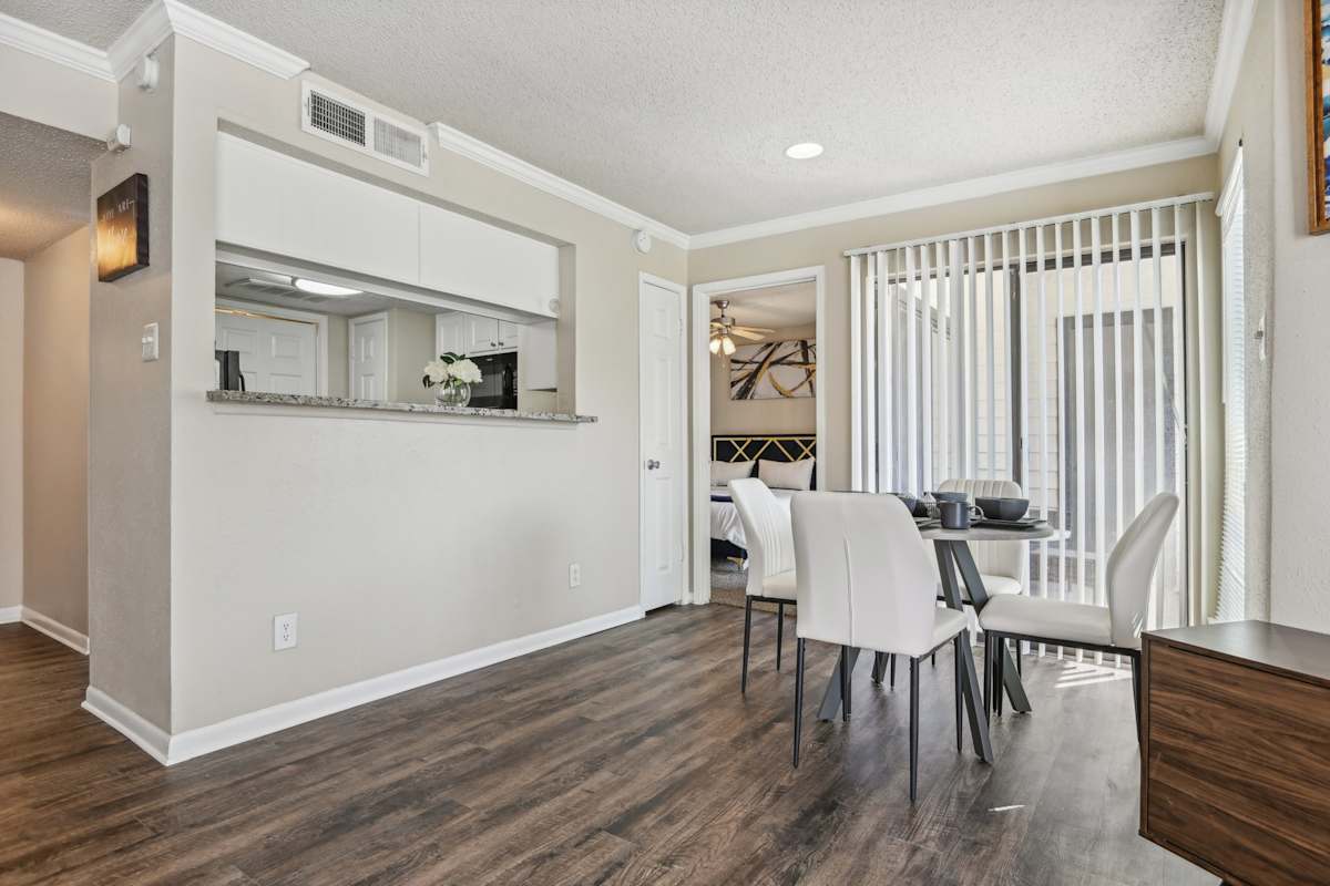 The Glen at Highpoint apartment photo