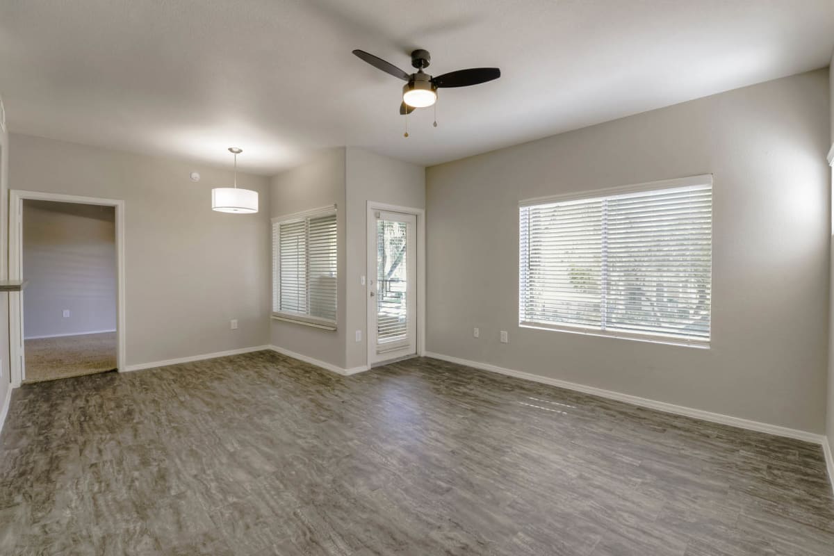 Apartments for Rent North Phoenix Sweetwater at Metro North