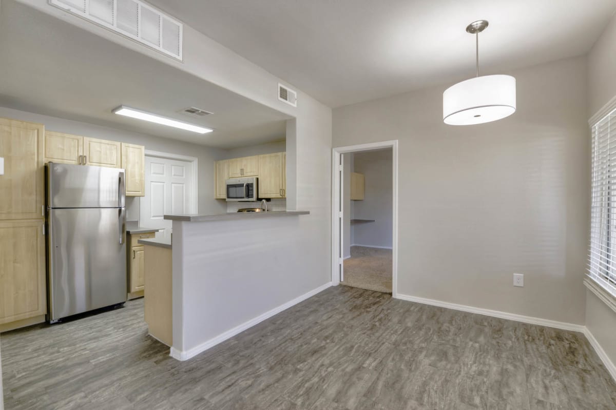 Apartments for Rent North Phoenix Sweetwater at Metro North