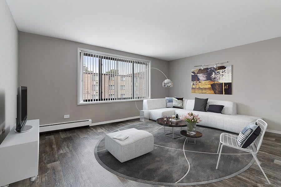 Photos of Midpointe Apartments in Chicago, IL