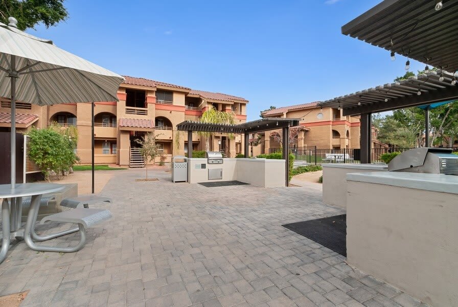 Photos of Stillwater Apartments in Glendale, AZ