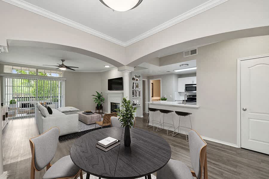 Allure North Dallas apartment photo