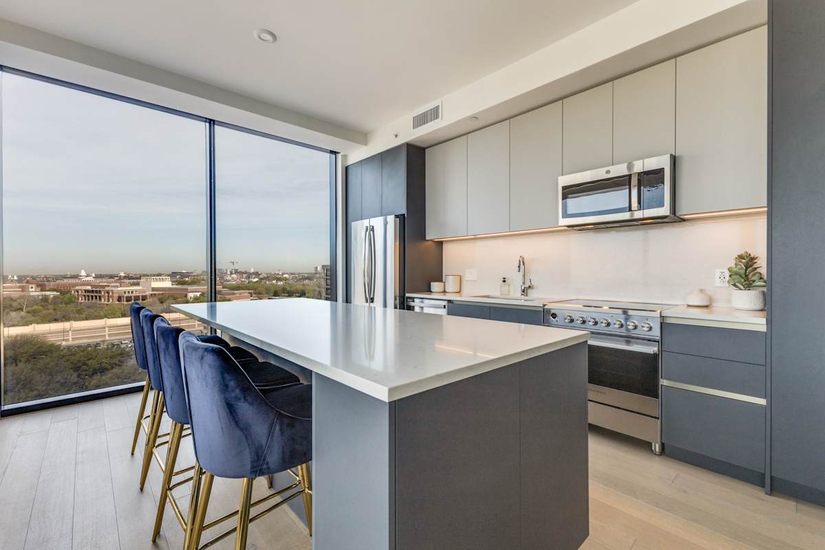 Eastline apartment photo