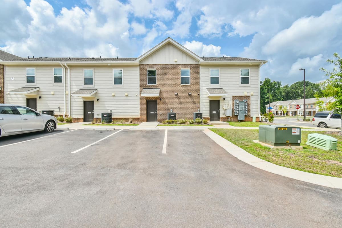 Photos and Video of Canaan Crossing in Madison, GA