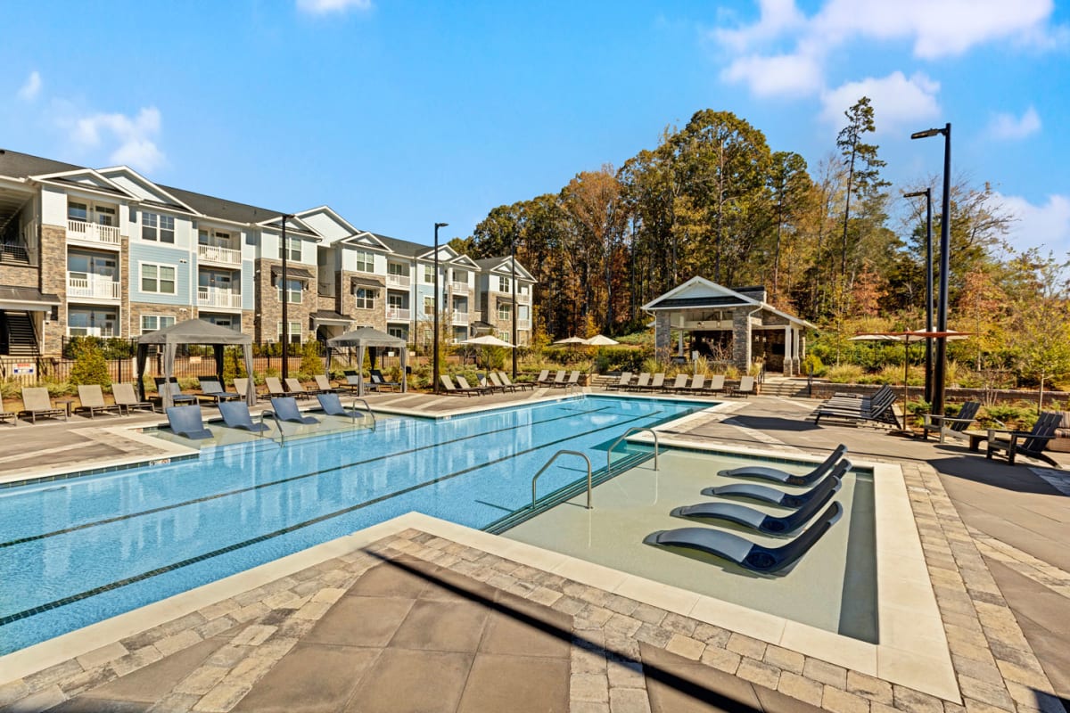 Photos and Video of Argento at Kellswater Bridge Apartments in