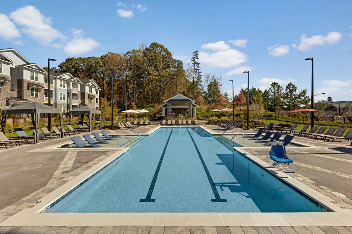 Photos and Video of Argento at Kellswater Bridge Apartments in