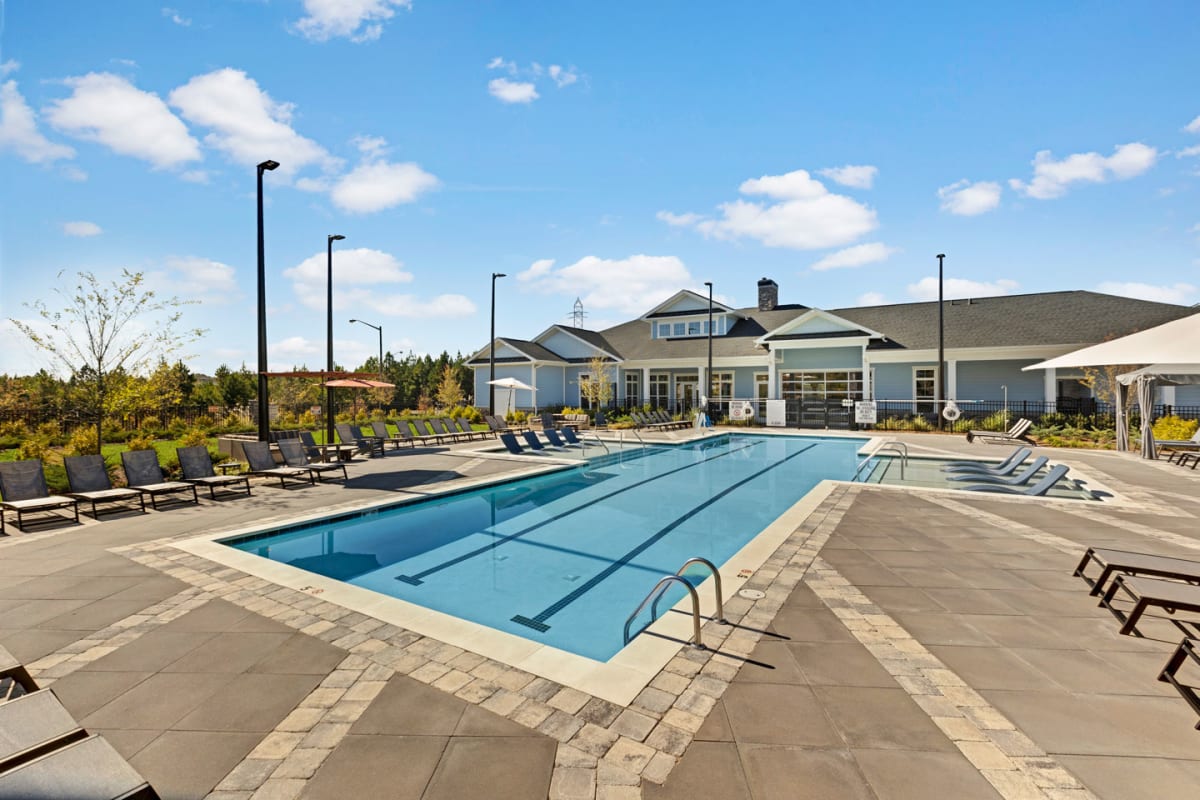 Photos and Video of Argento at Kellswater Bridge Apartments in