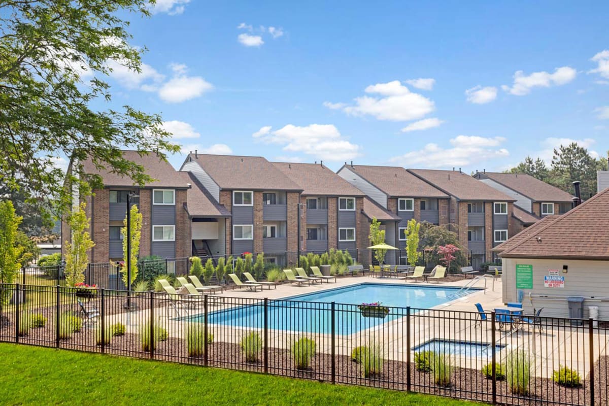 Photos and Video of Ridgewood Apartments in Grand Rapids, MI