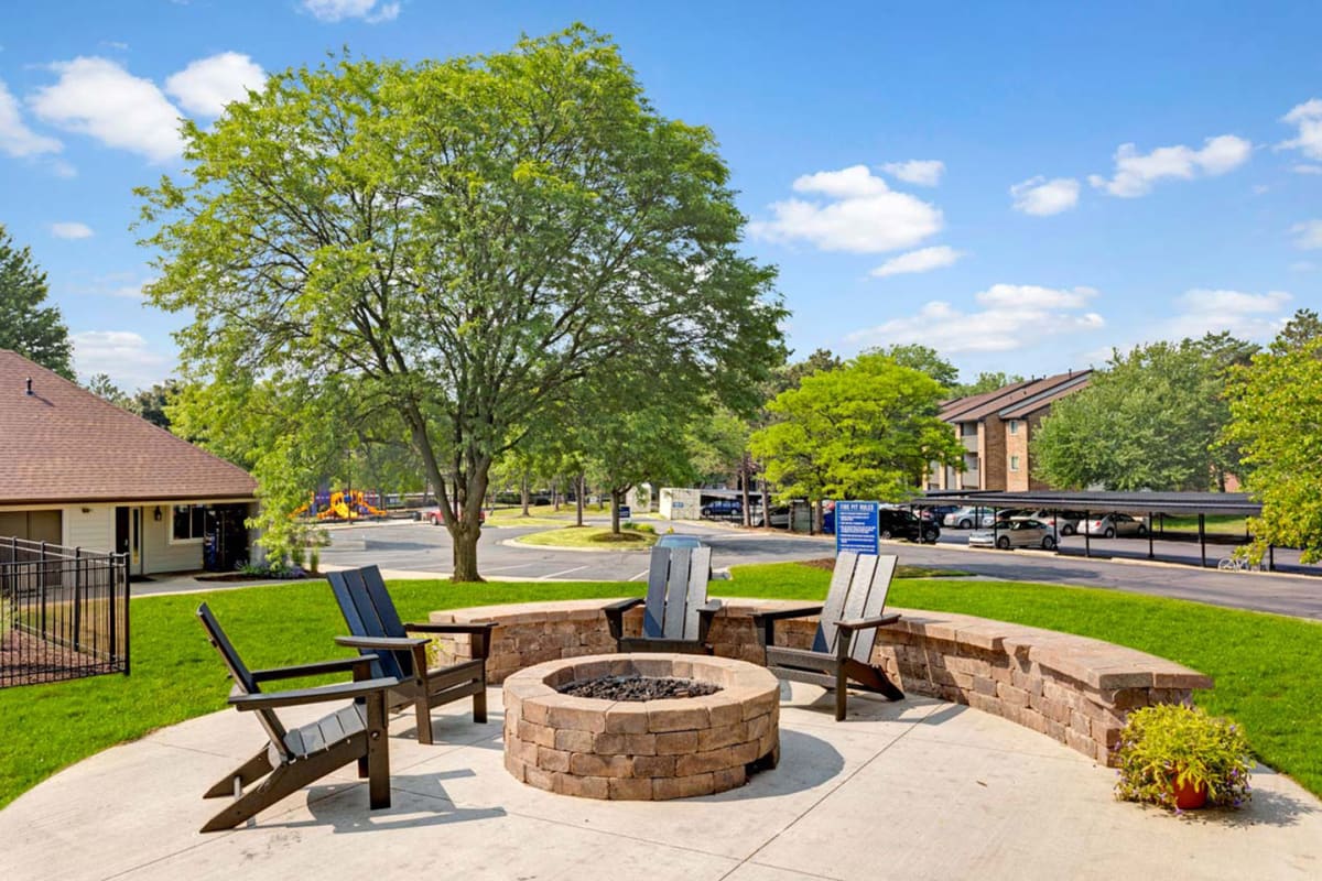 Photos Ridgewood Apartments Luxury Apartments in Grand Rapids, MI