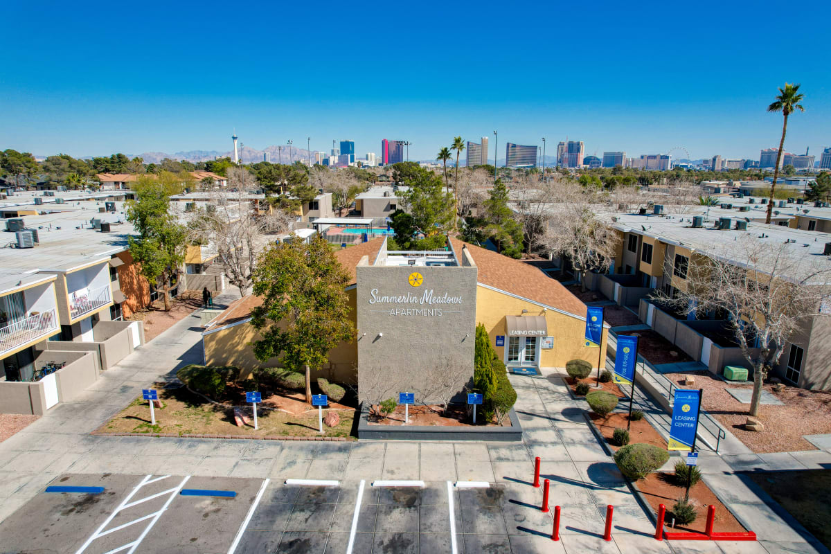 Spring Valley, Nevada Apartments Summerlin Meadows Photos