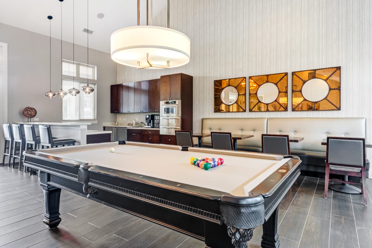 The Oaks Of Vernon Hills clubhouse billiards and seating - Vernon Hills, IL