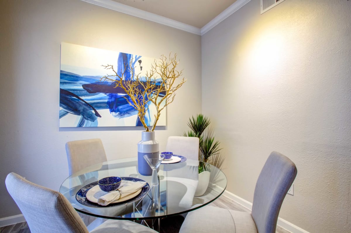Apartment dining table and chairs at Ironhorse at Tramonto.