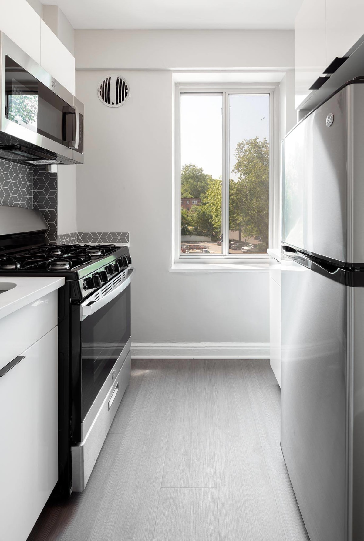 Apartments for Rent in Rosslyn, VA 1500 Arlington Apartments