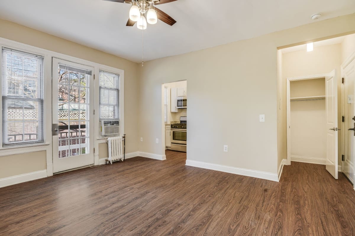 Rent Controlled Apartments for Rent in DC Kew Gardens