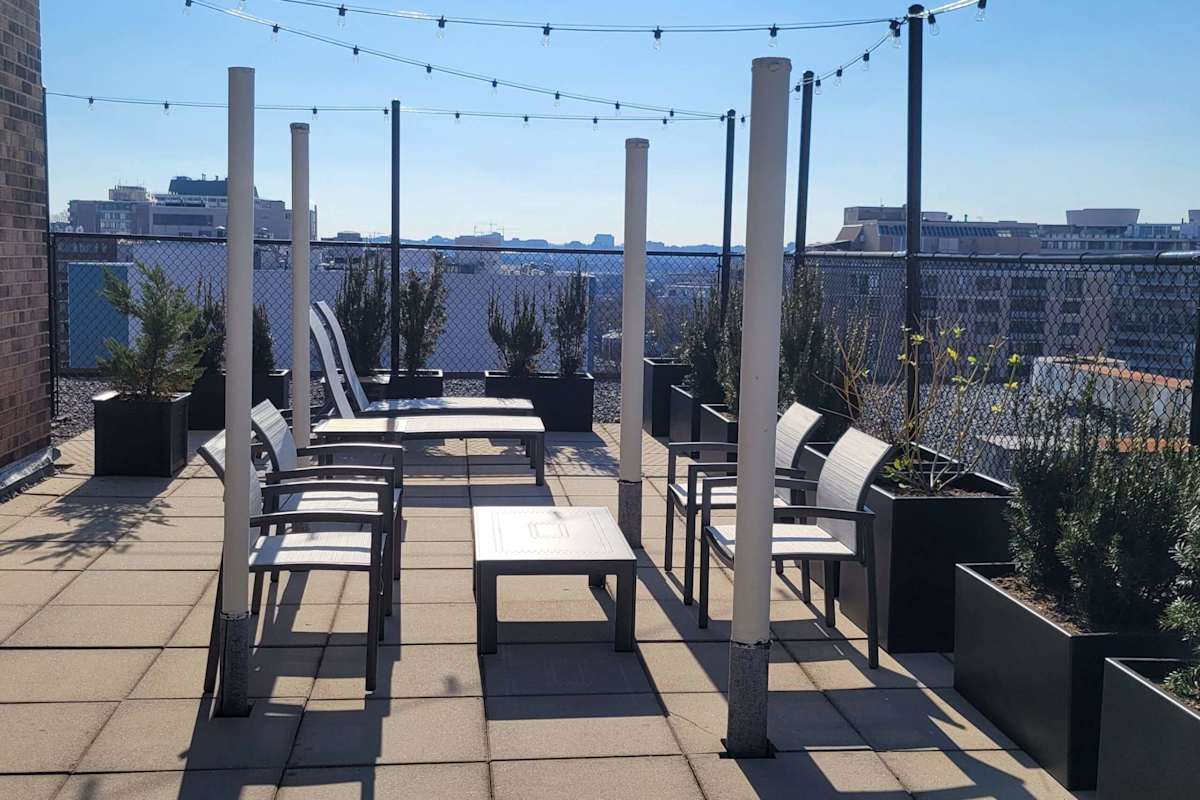 The 925 Apartments rooftop deck seating - Washington, DC