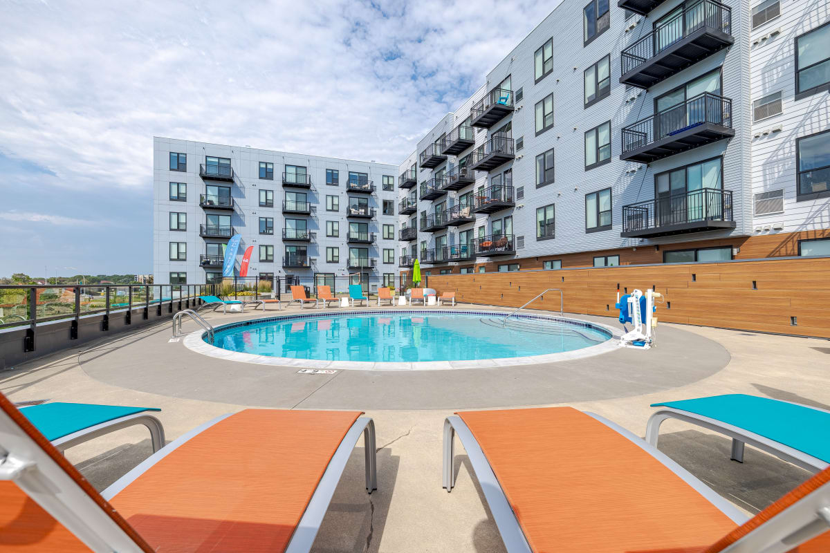Apartments for Rent in Golden Valley, Minnesota | Hello Apartments