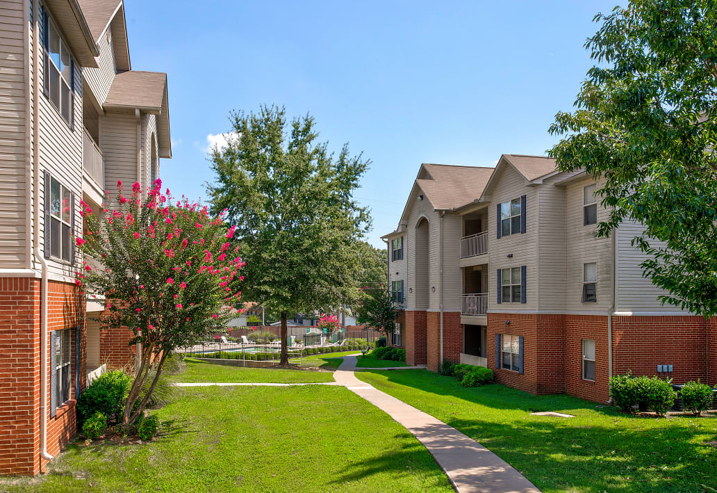Photo inspiration: Fresh Look at Photos And Video Of Sherwood Trails Apartment Homes In Sherwood