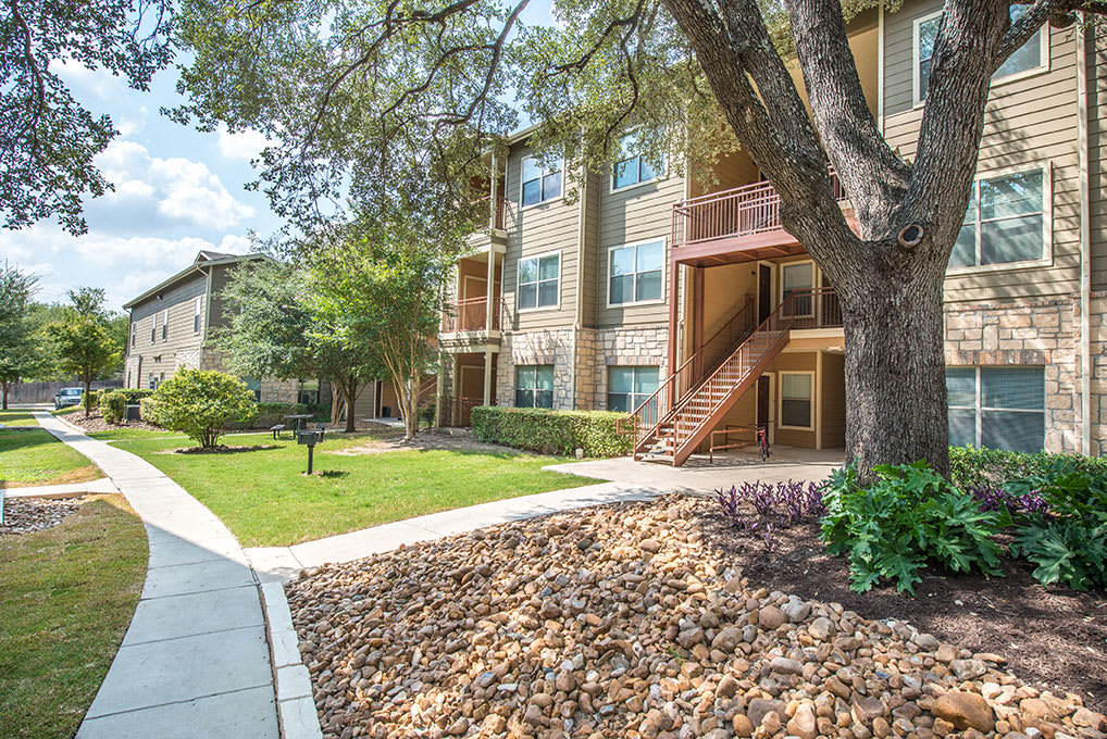 Apartments for Rent in Universal City, TX Arya Grove Photos