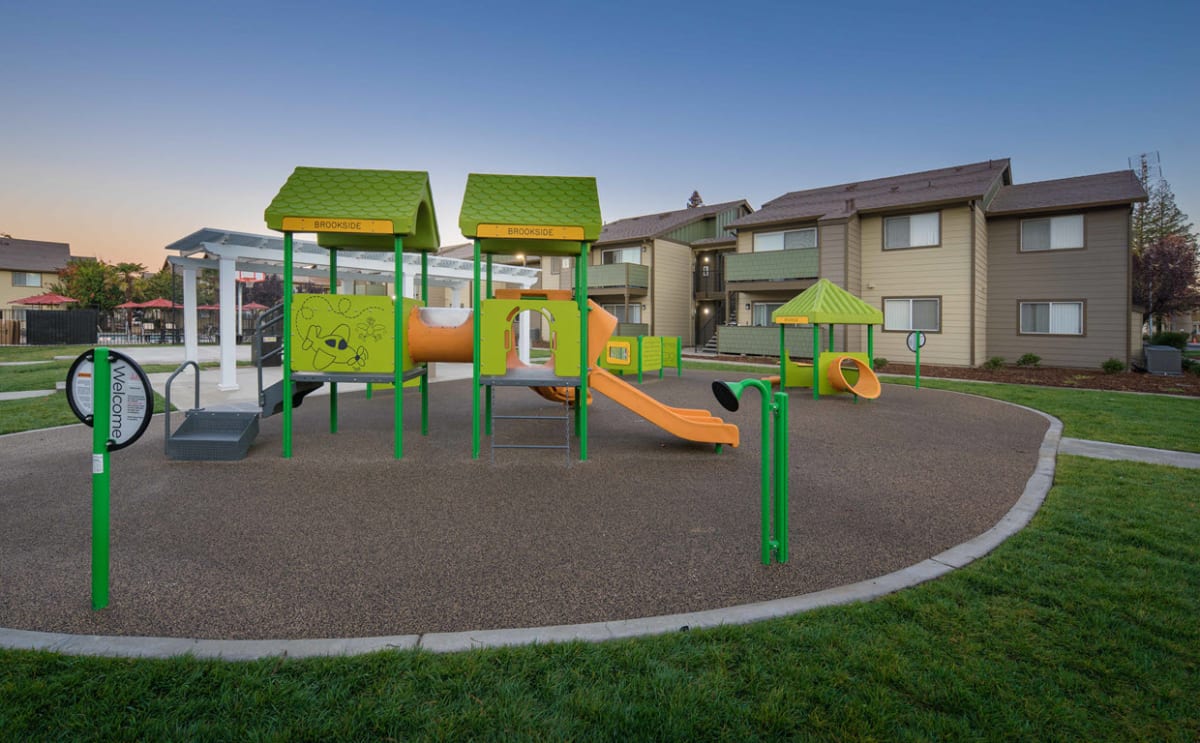 Photos and Video of Brookside Crossing Affordable Apartments in Lincoln, CA