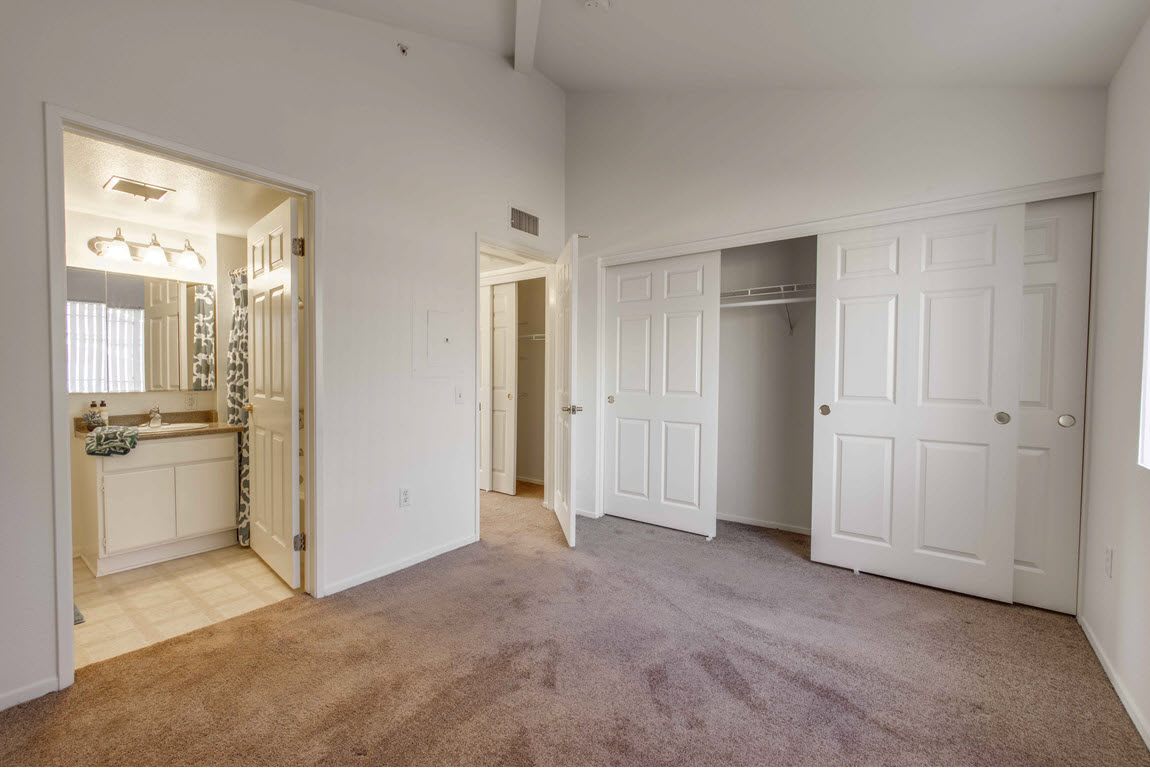 Photos and Video of Regency Court Apartments Affordable Apartments in