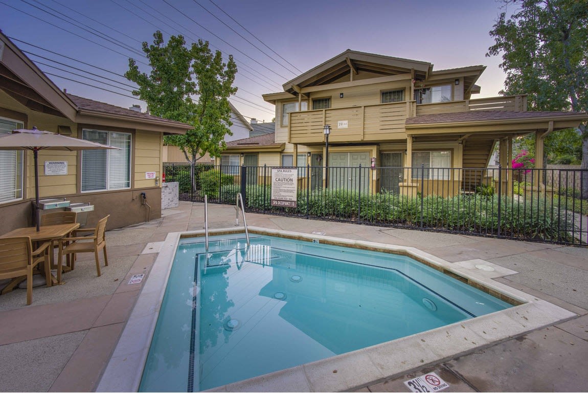Photos and Video of Regency Court Apartments Affordable Apartments in Photos and Video of Regency Court Apartments Affordable Apartments in
