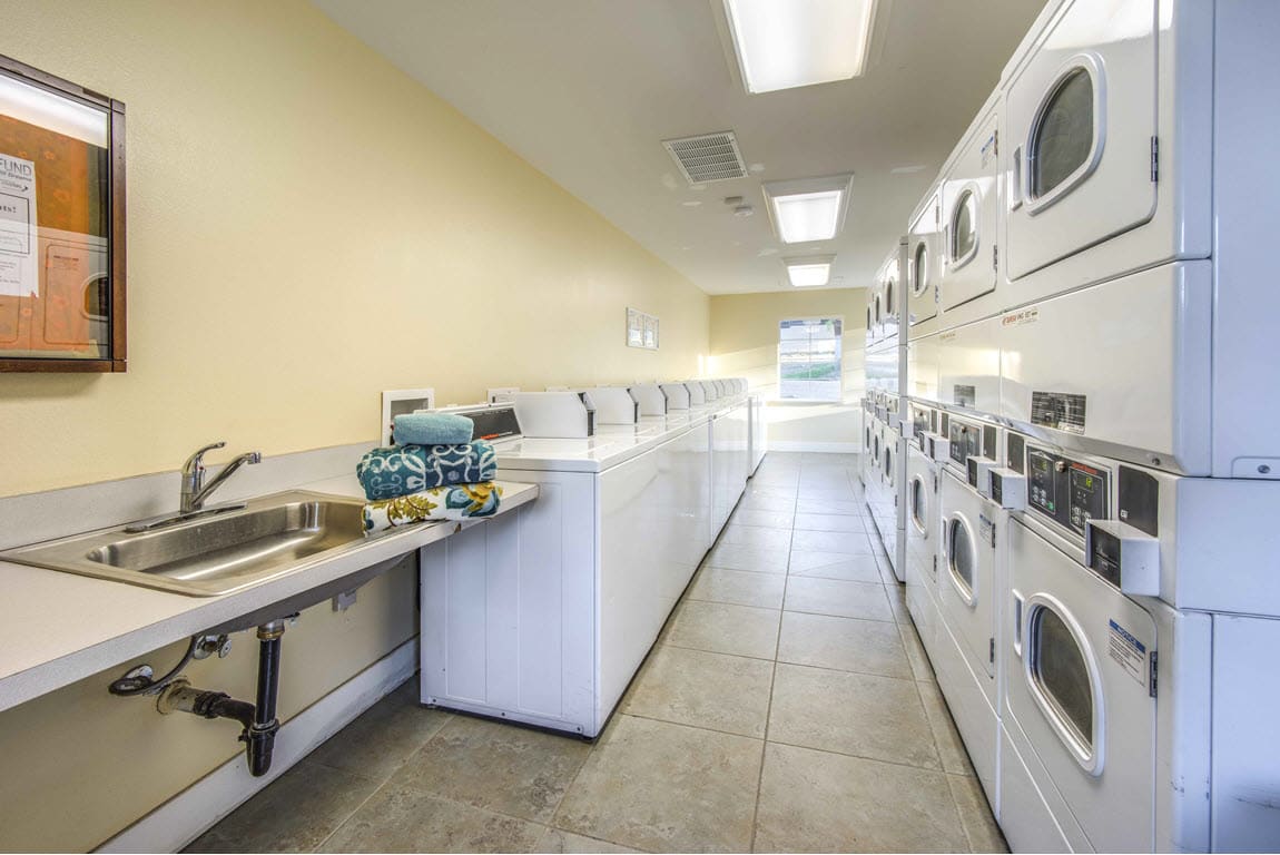 Photos and Video of Verbena Crossing Apartments Affordable Apartments