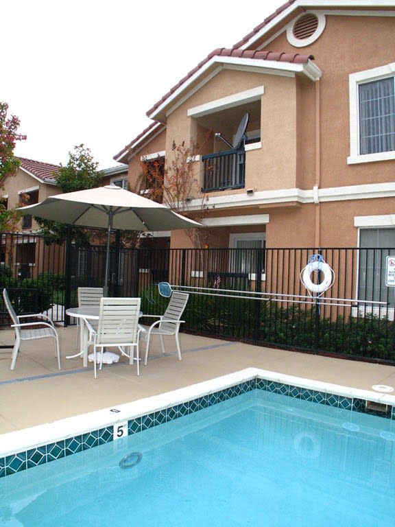 Photos and Video of Vintage Court Senior Apartments Affordable
