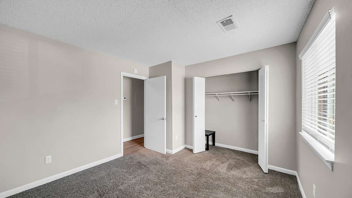 The Stella Apartments bedroom and closet - Memphis, TN