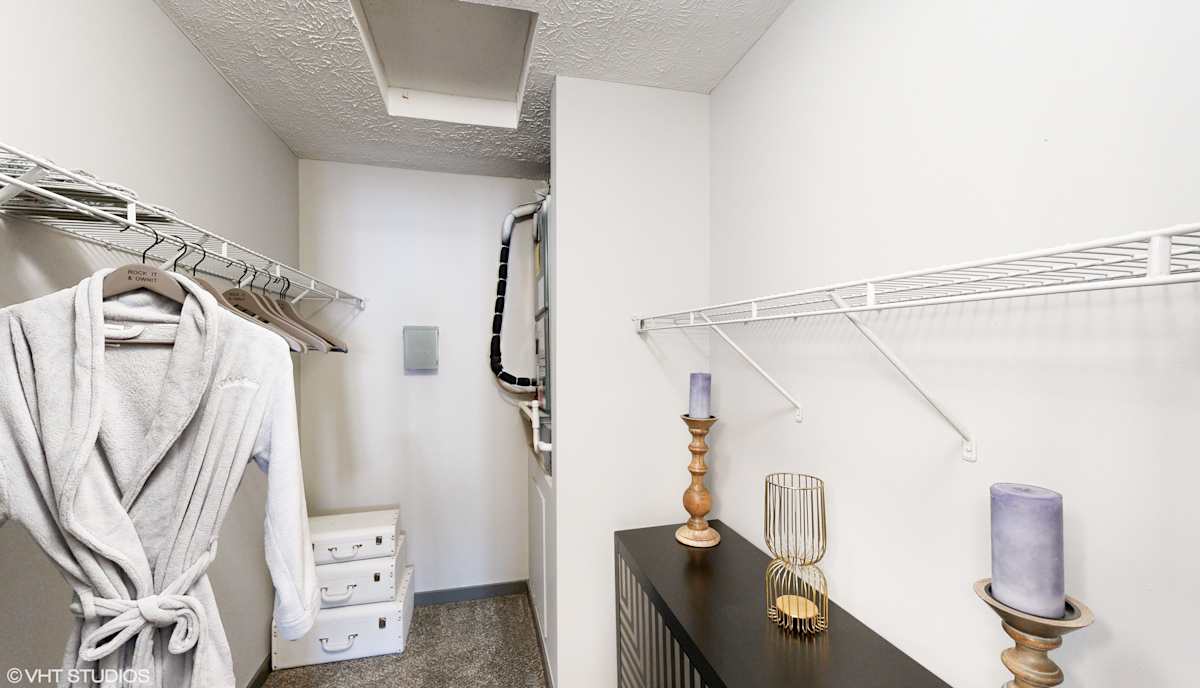 Silvertree at Little Turtle Apartments walk-in closet storage - Westerville, OH